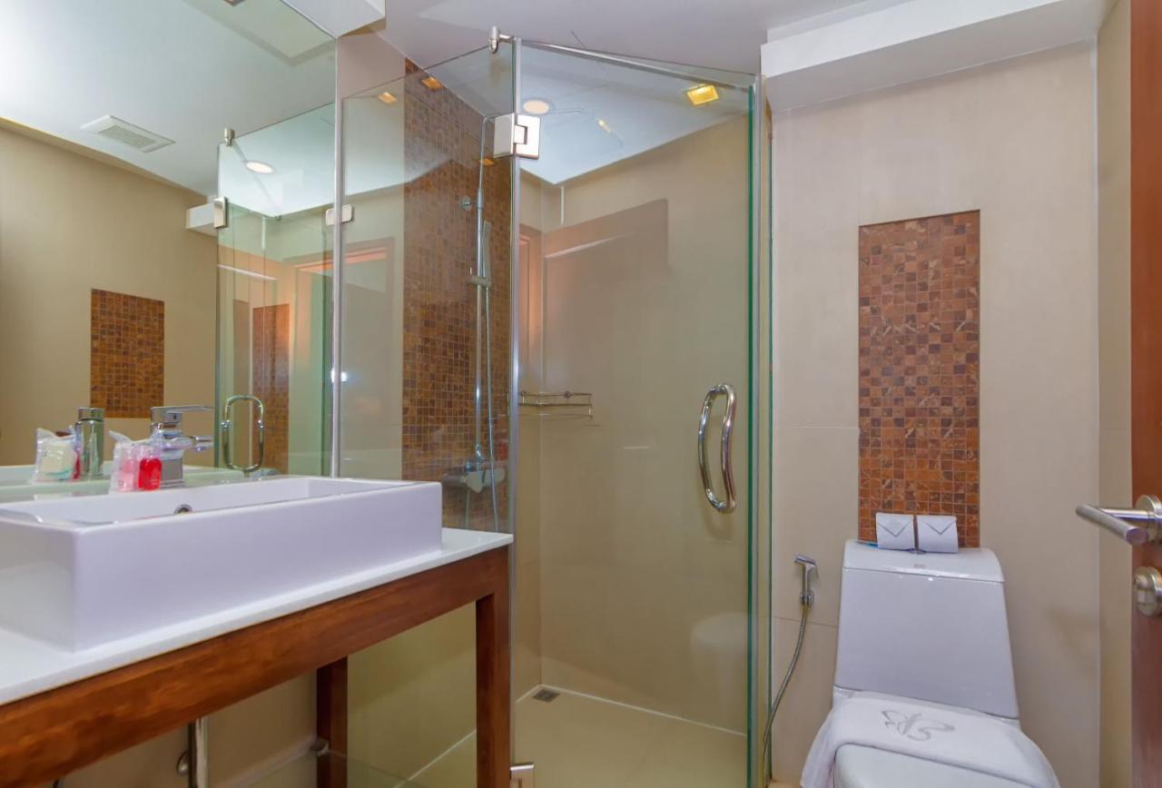 Premium Two-Bedroom Karon Butterfly Suite With Panoramic Sea Views" Exterior photo