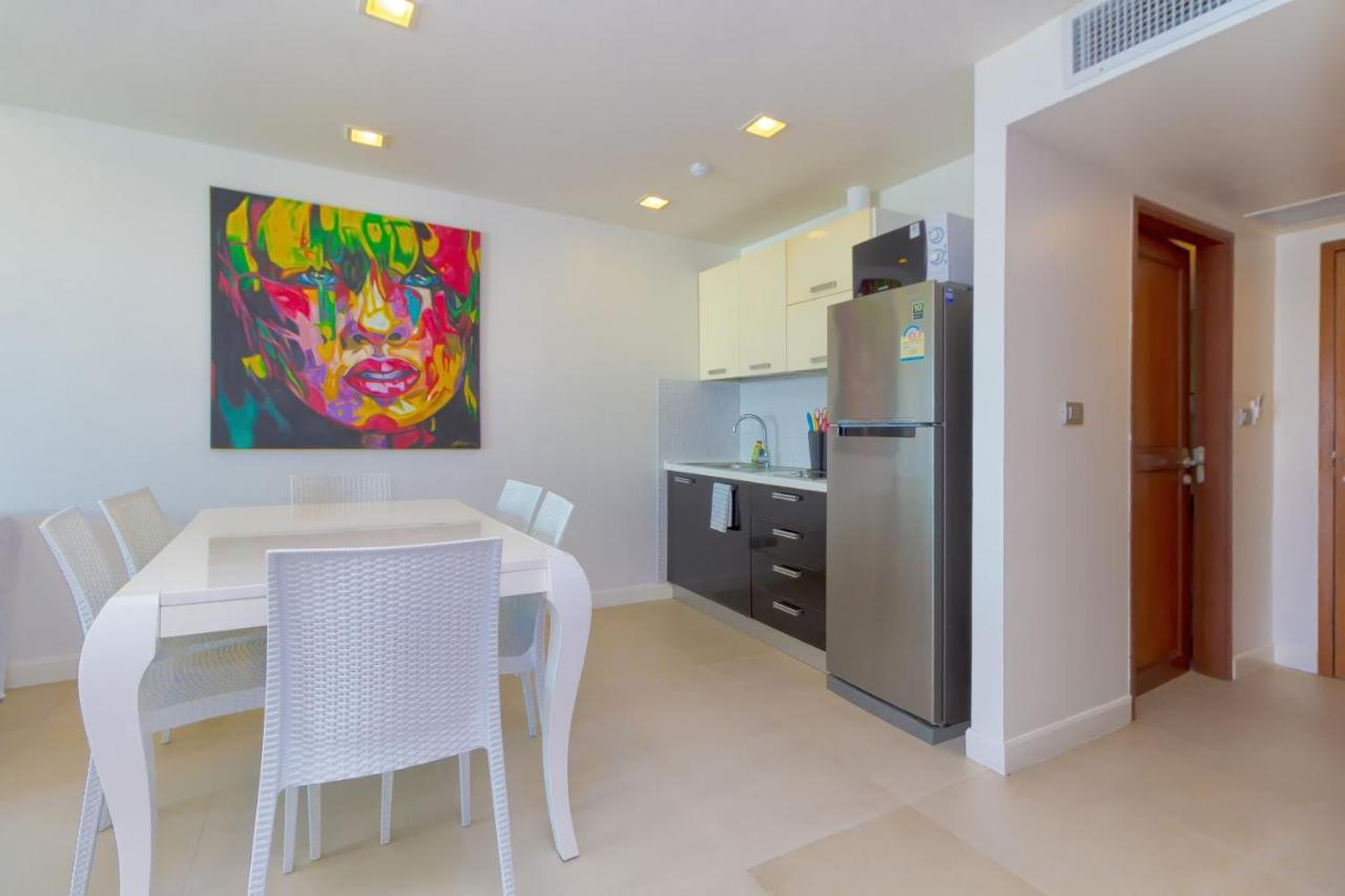 Premium Two-Bedroom Karon Butterfly Suite With Panoramic Sea Views" Exterior photo